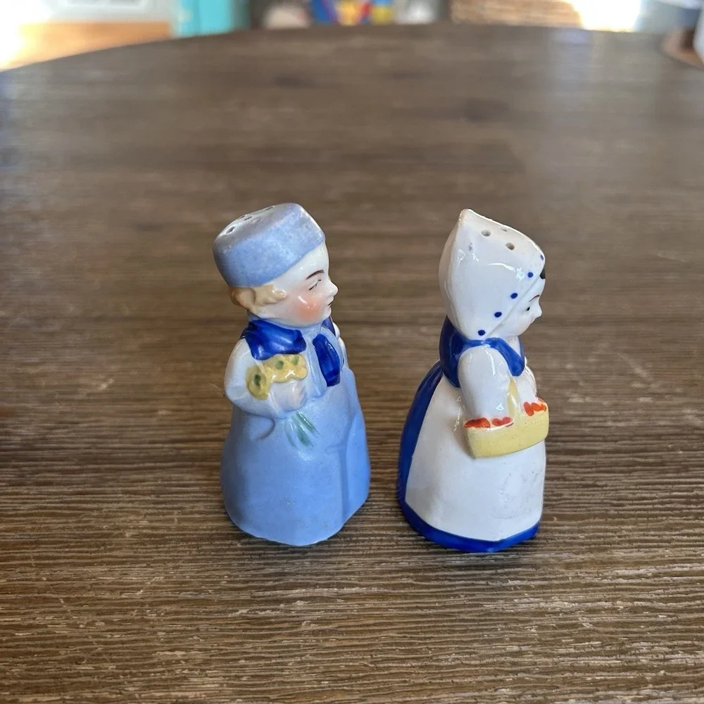 Czecho Slovakia Dutch Boy & Girl Porcelain Salt Pepper Shakers Antique‎ 1920-30s